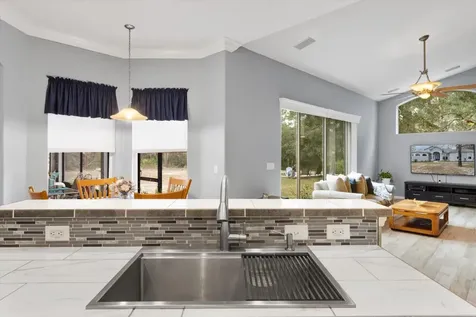 5194 W Deputy Drive Beverly Hills FL 34465