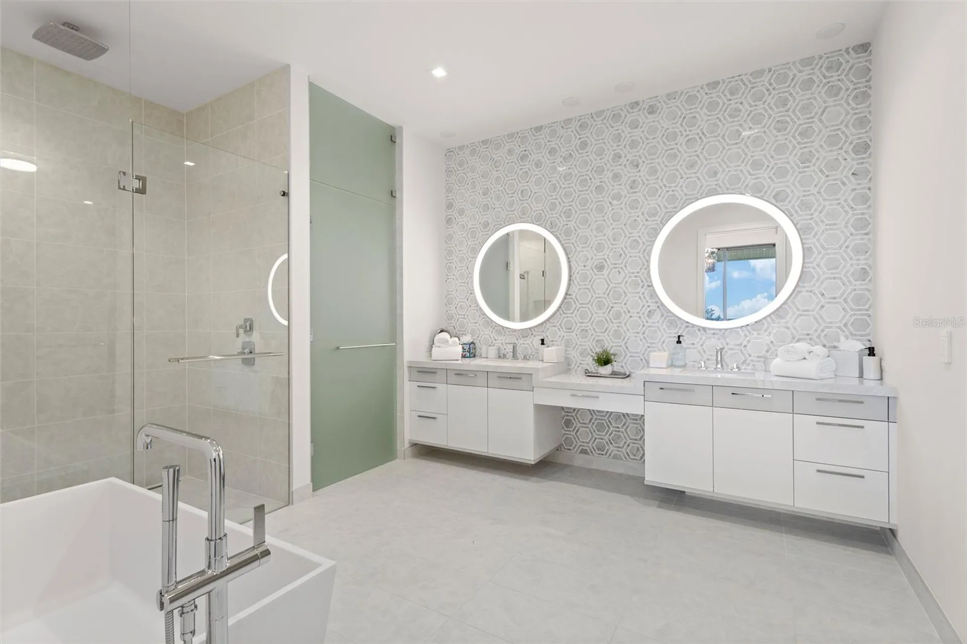 1581 Gulf Of Mexico Drive Longboat Key FL 34228