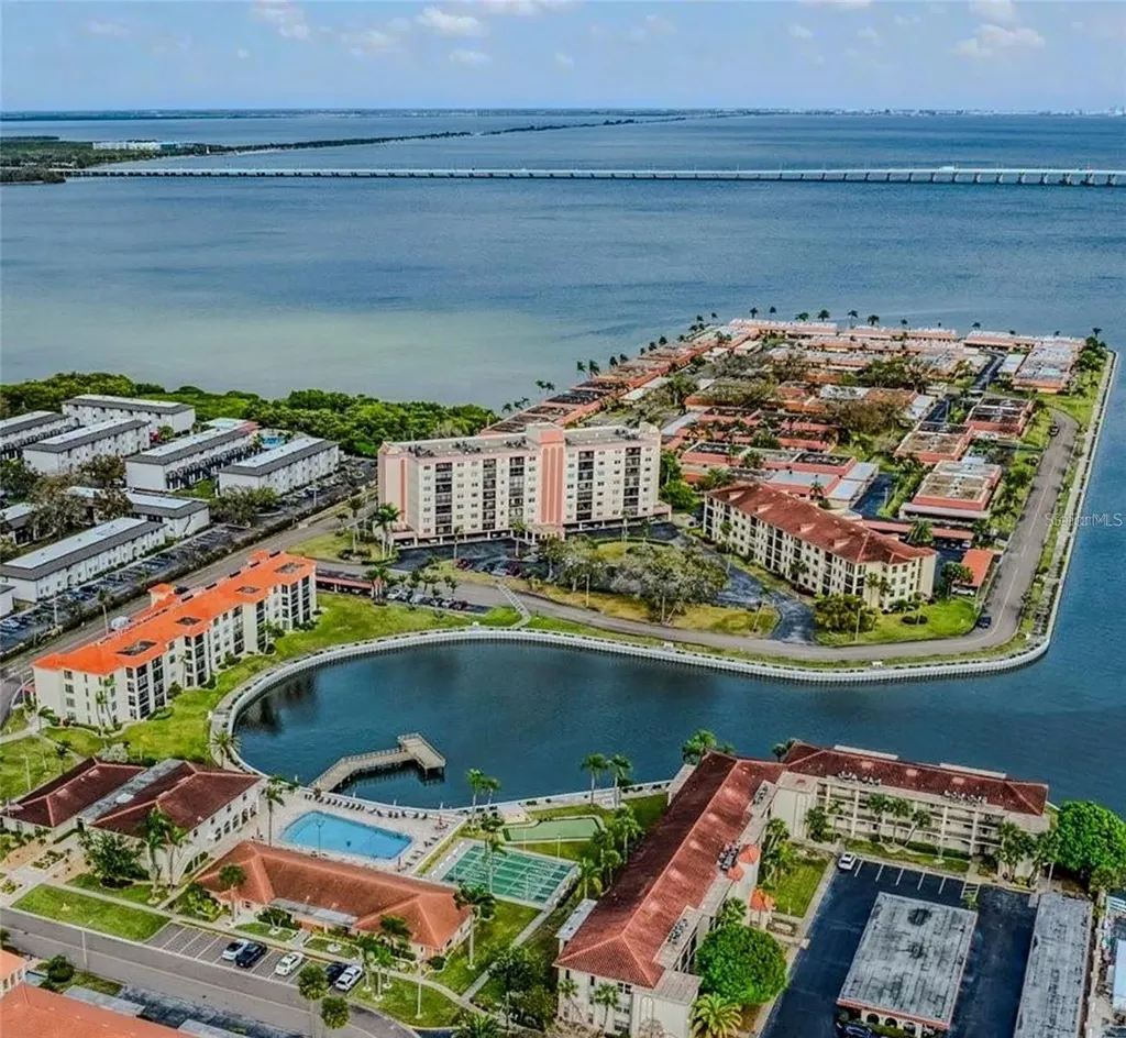 19029 Us Highway 19 N Clearwater FL 33764