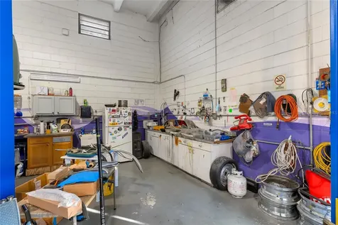 41 N Dollins Avenue Orlando FL 32805