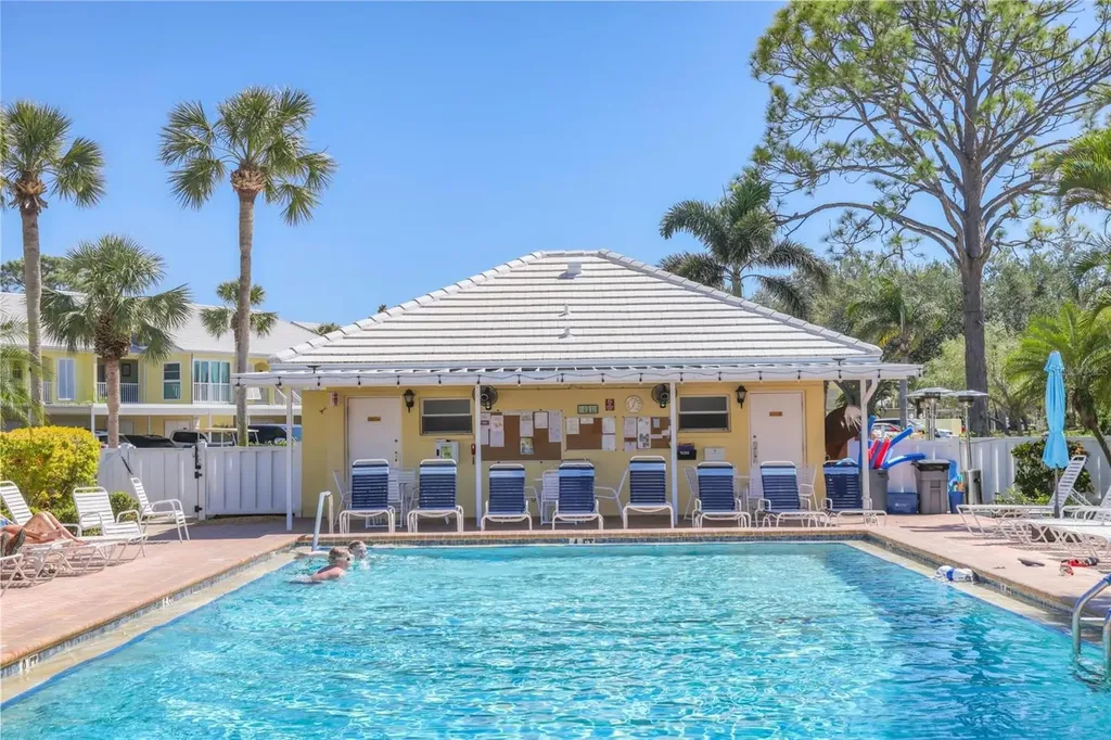 404 Cerromar Circle N Venice FL 34293