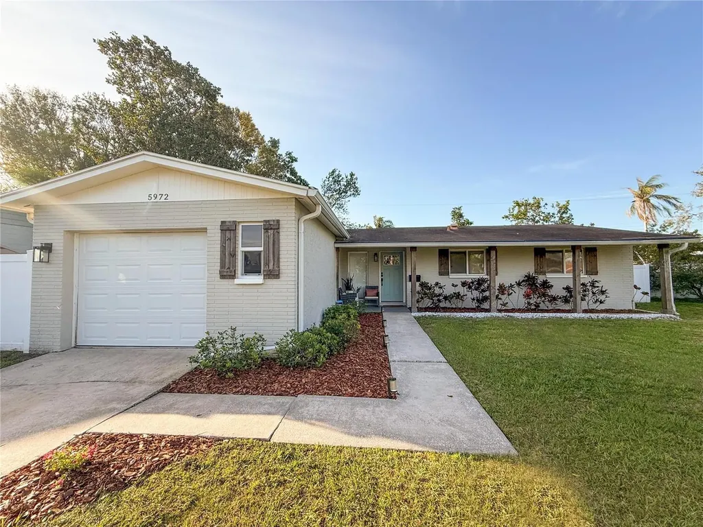 5972 5th Avenue S St Petersburg FL 33707