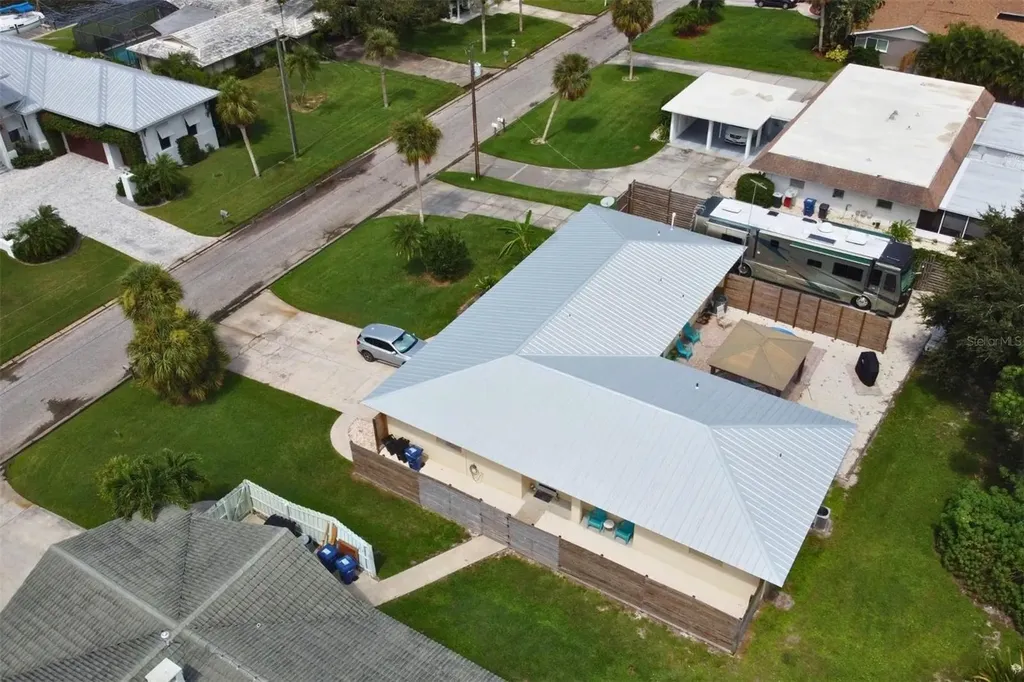 1860 Southpointe Drive Sarasota FL 34231