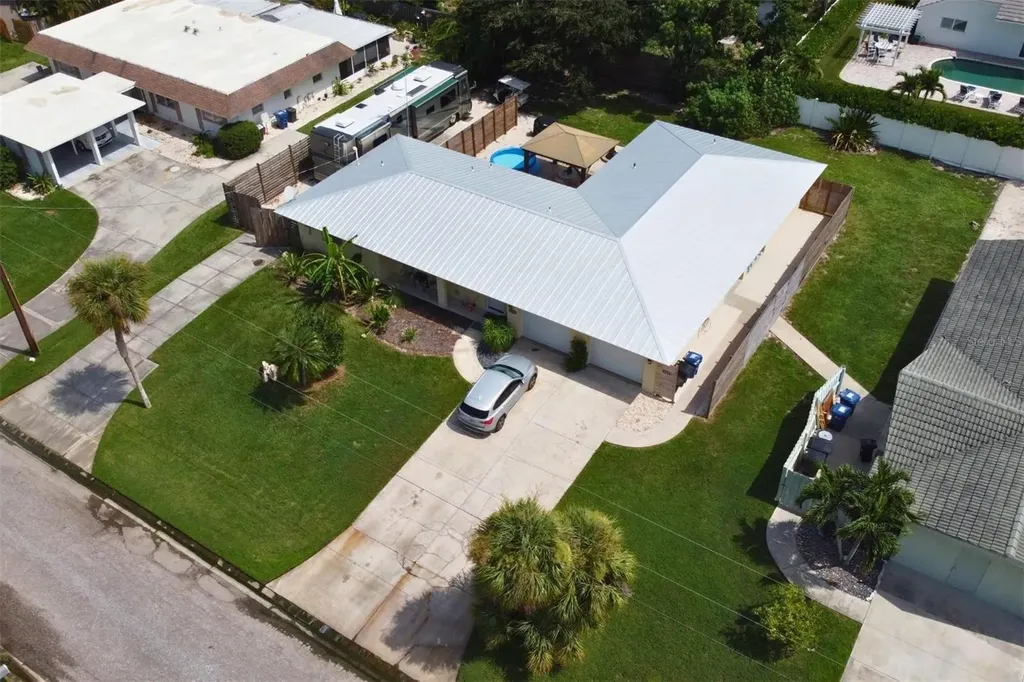 1860 Southpointe Drive Sarasota FL 34231