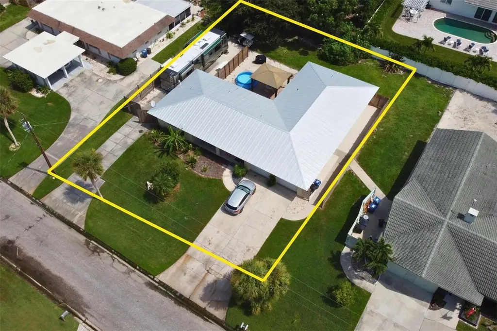 1860 Southpointe Drive Sarasota FL 34231