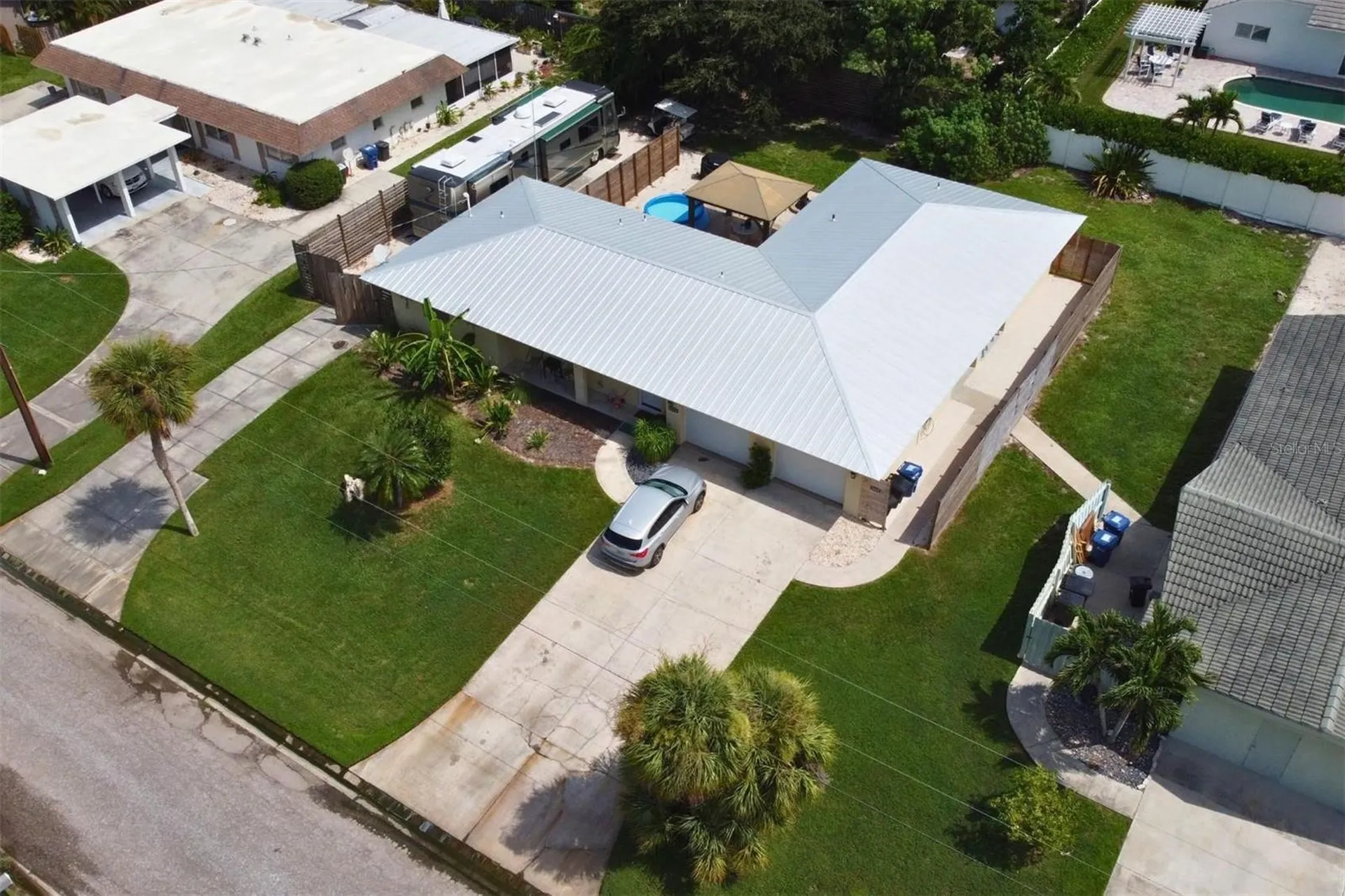 1860 Southpointe Drive Sarasota FL 34231