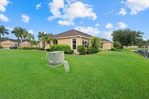4331 Turnberry Circle North Port FL 34288