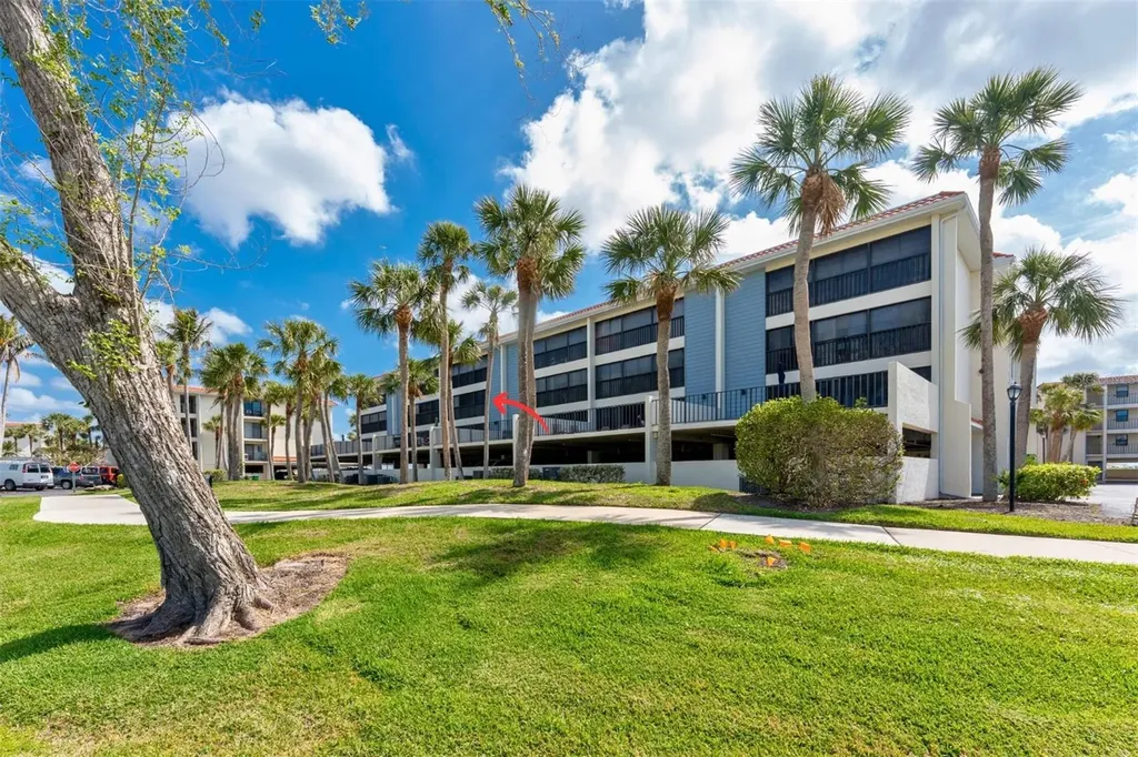 1651 Beach Road Englewood FL 34223