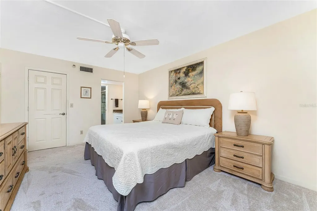 1651 Beach Road Englewood FL 34223