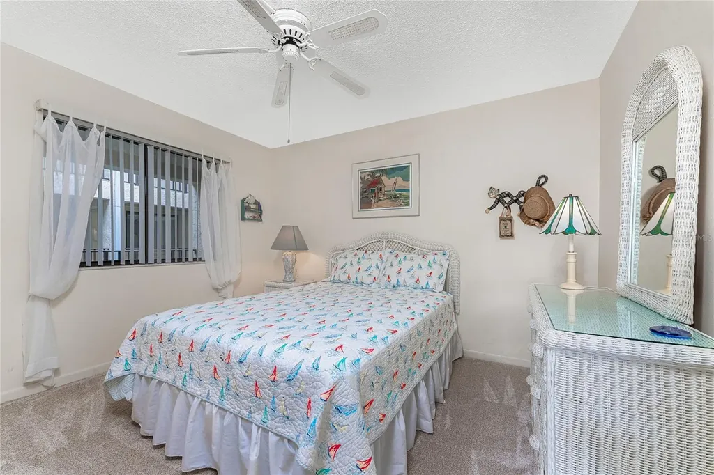 1651 Beach Road Englewood FL 34223