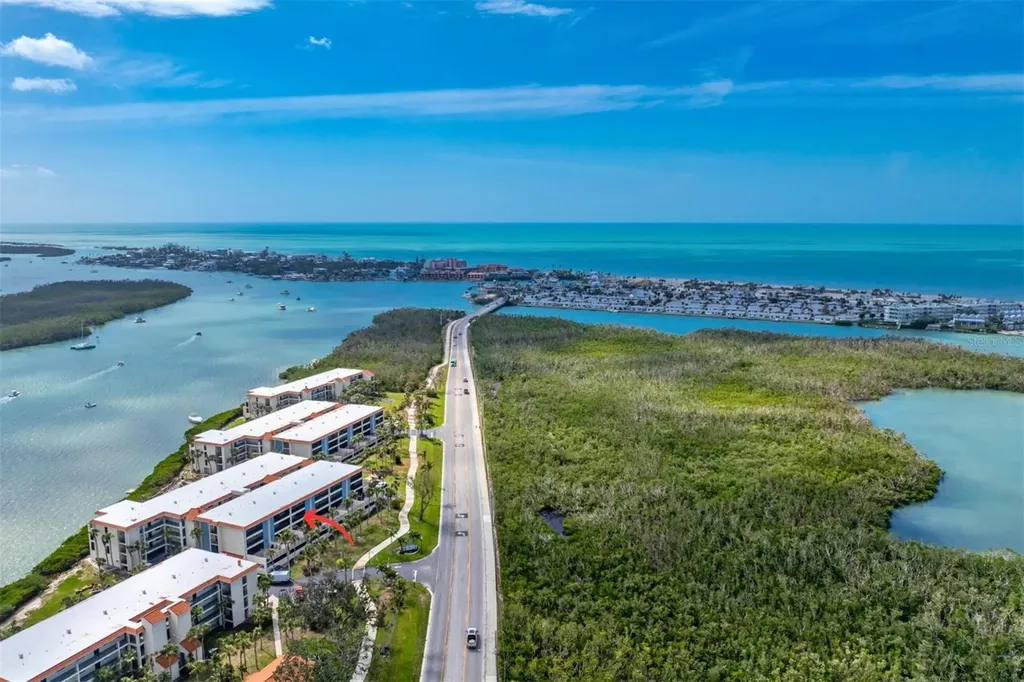 1651 Beach Road Englewood FL 34223