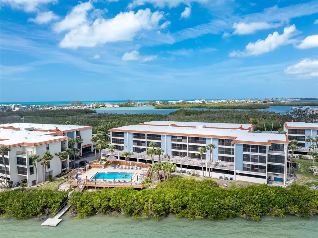 1651 Beach Road Englewood FL 34223