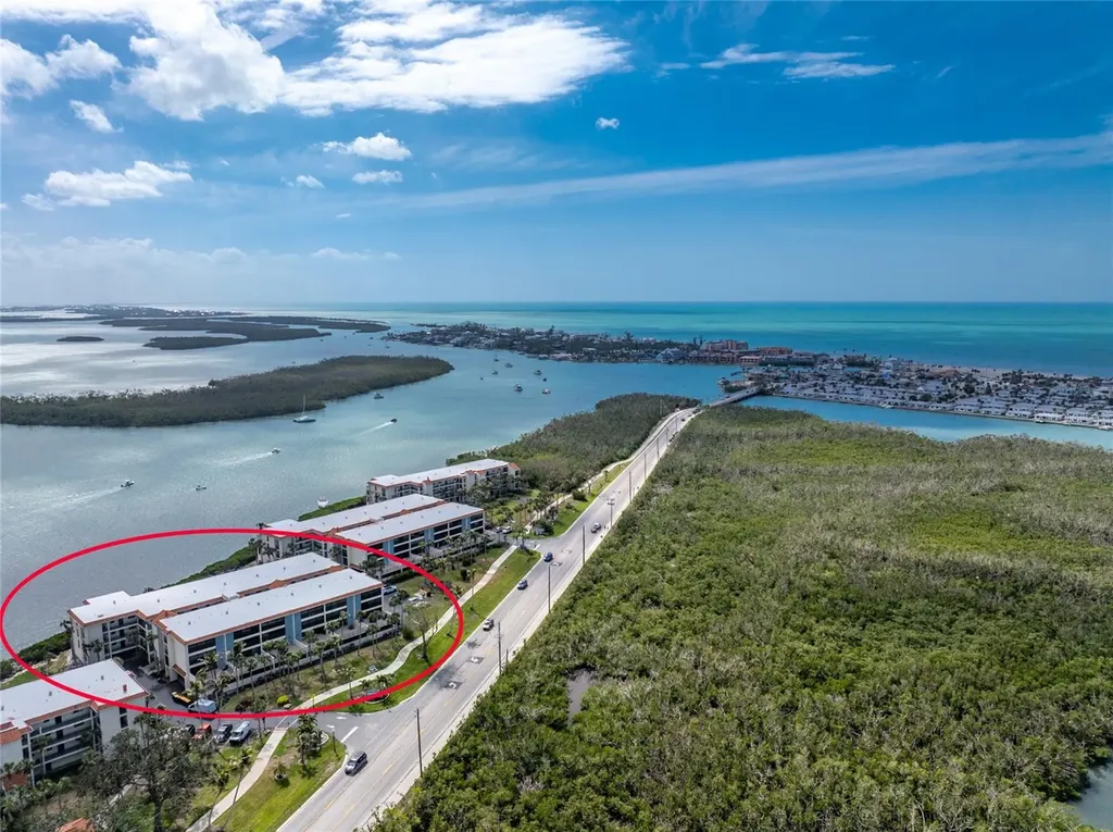 1651 Beach Road Englewood FL 34223