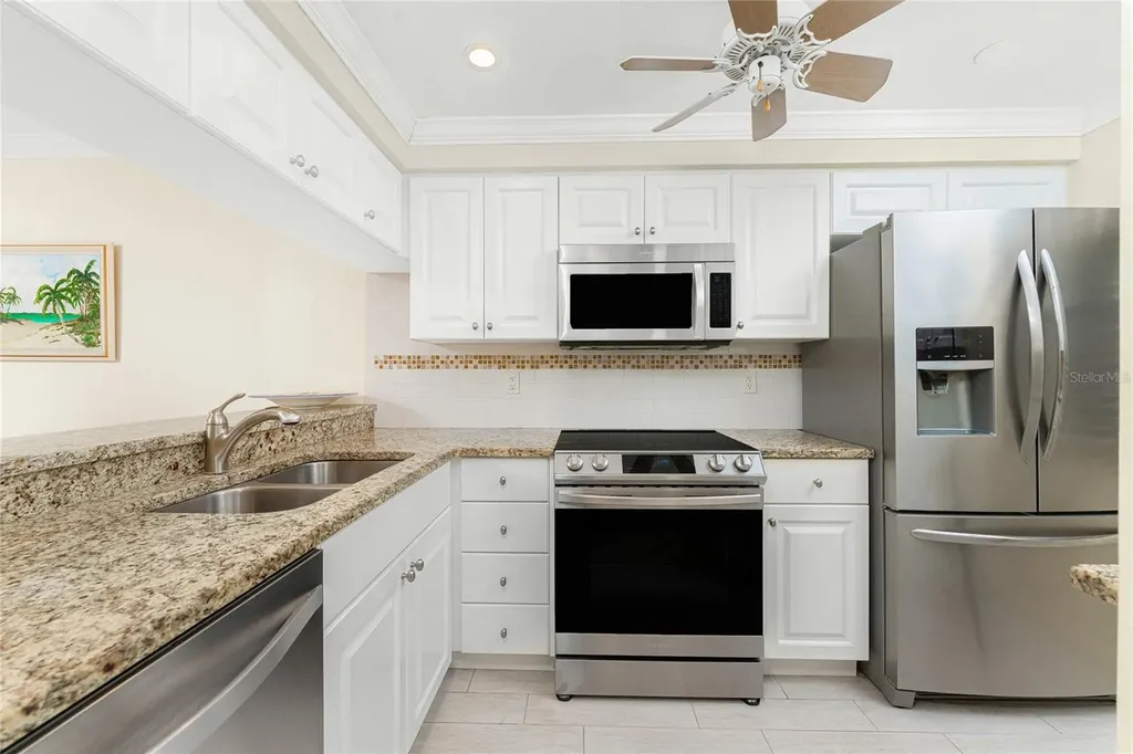 1651 Beach Road Englewood FL 34223