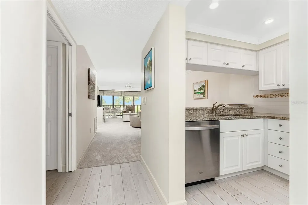 1651 Beach Road Englewood FL 34223