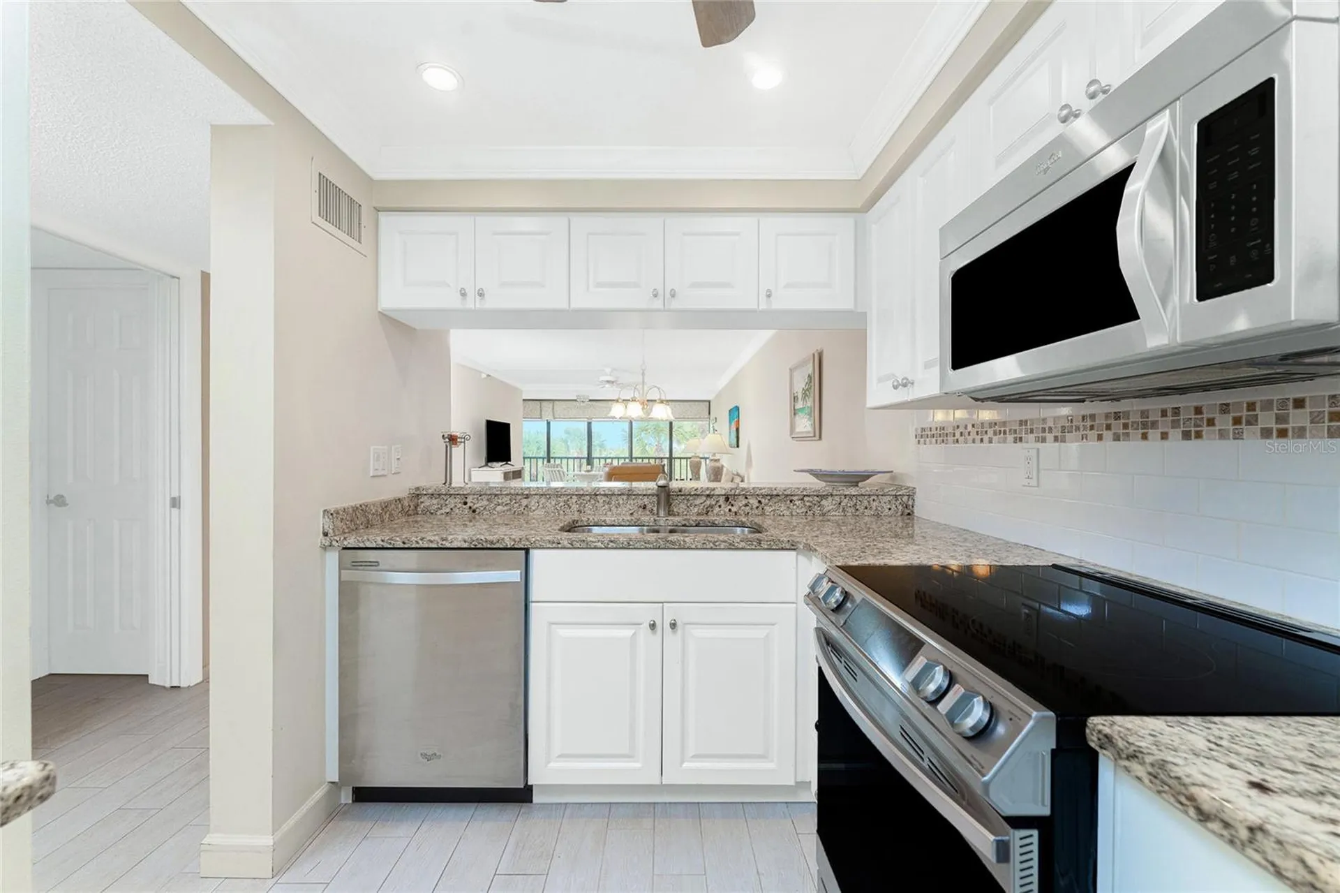 1651 Beach Road Englewood FL 34223