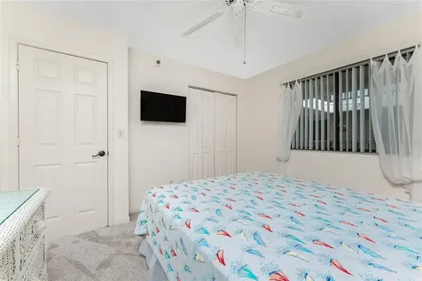 1651 Beach Road Englewood FL 34223