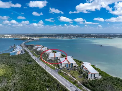 1651 Beach Road Englewood FL 34223