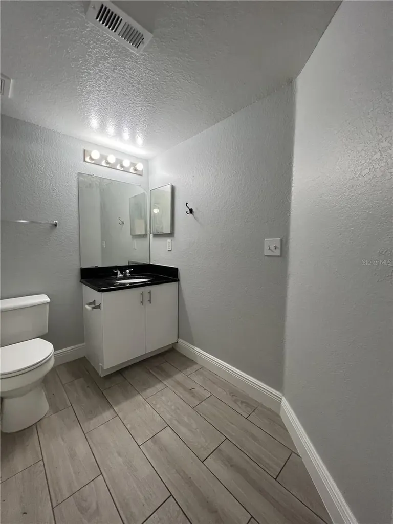 2207 Antigua Place Kissimmee FL 34741