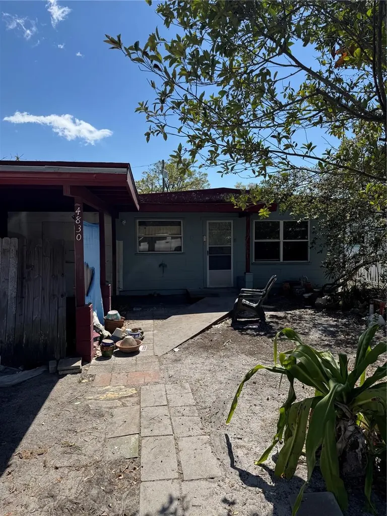 4830 47th Avenue N St Petersburg FL 33714