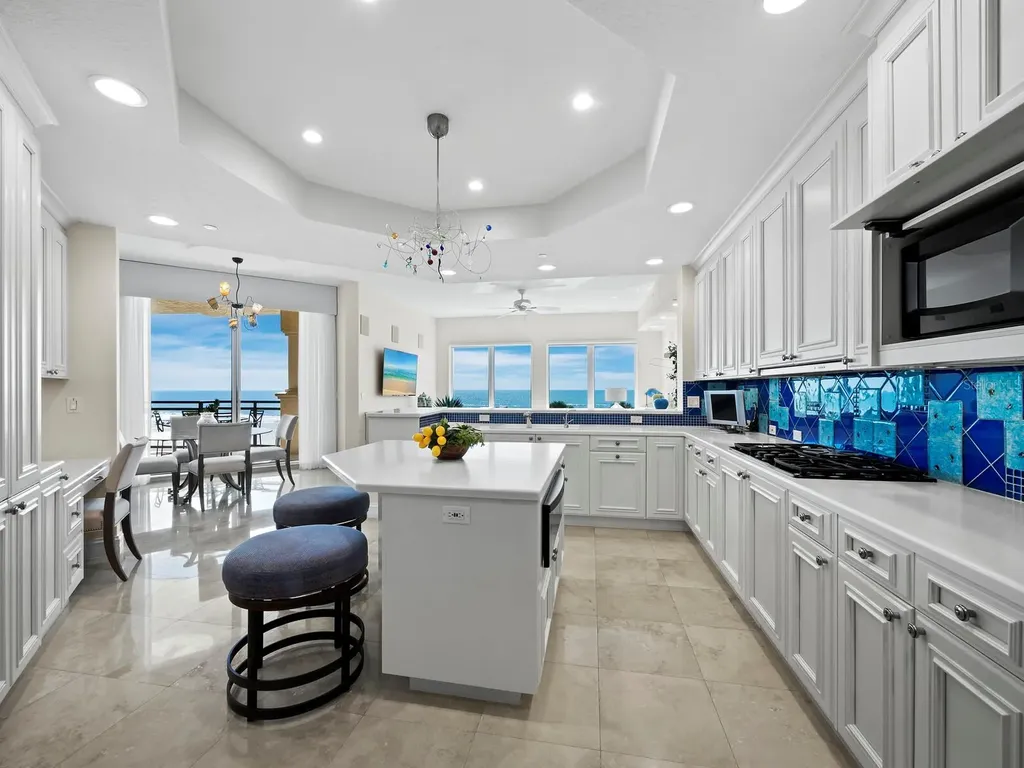 2161 Gulf Of Mexico Drive Longboat Key FL 34228