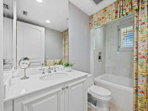 2161 Gulf Of Mexico Drive Longboat Key FL 34228