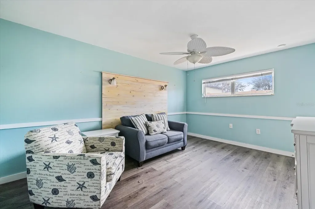 400 Base Avenue E Venice FL 34285
