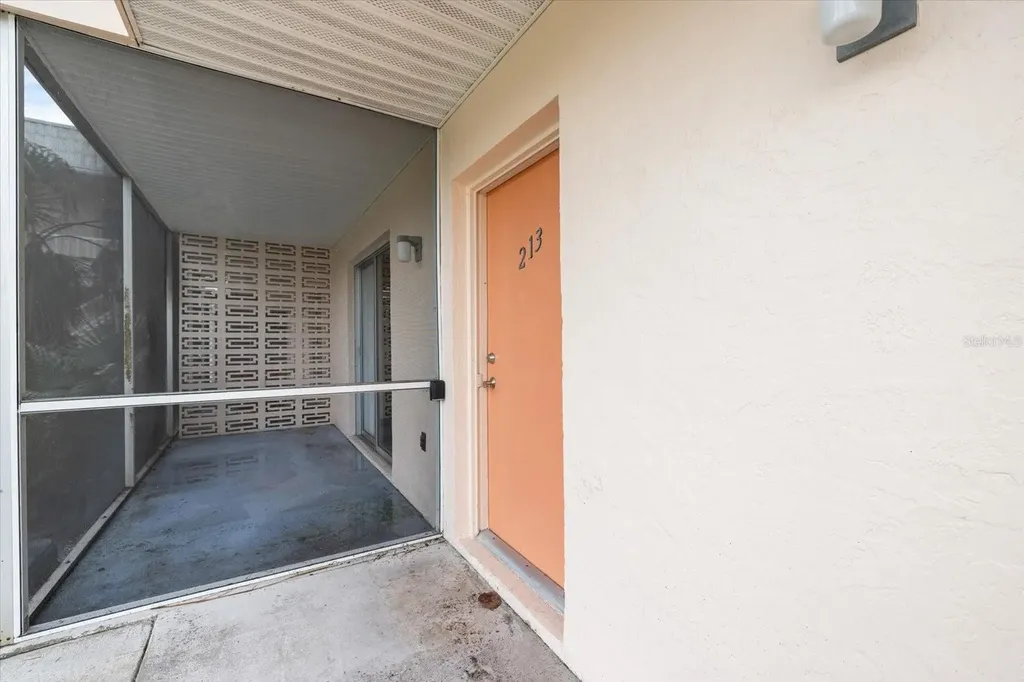 400 Base Avenue E Venice FL 34285