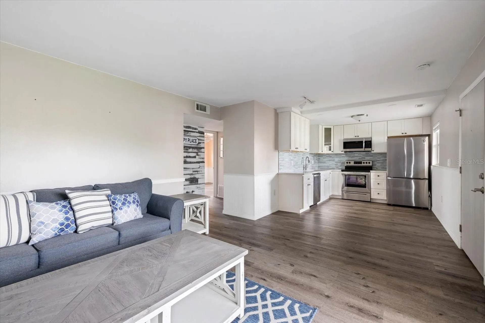 400 Base Avenue E Venice FL 34285