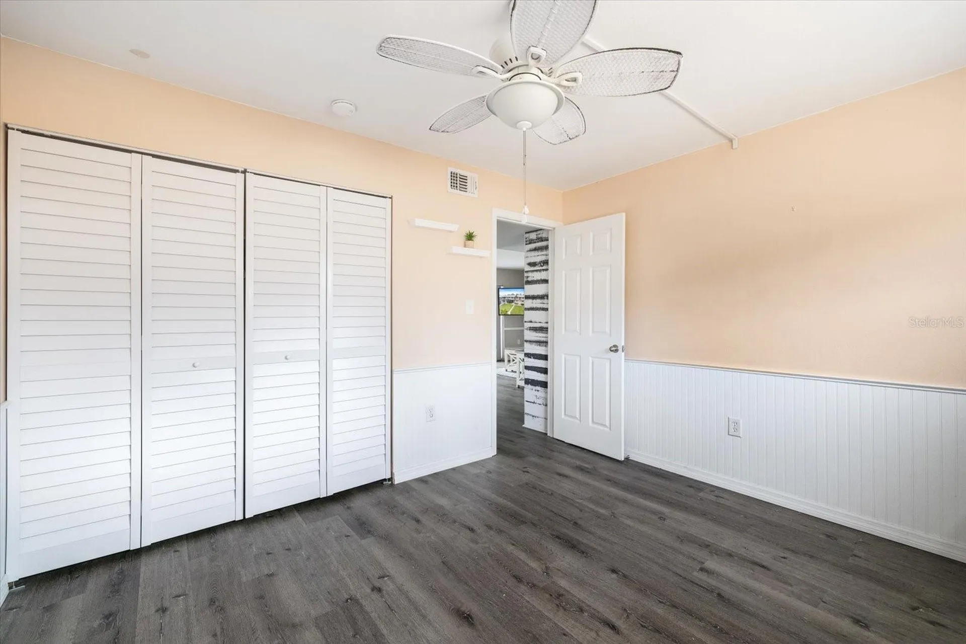 400 Base Avenue E Venice FL 34285
