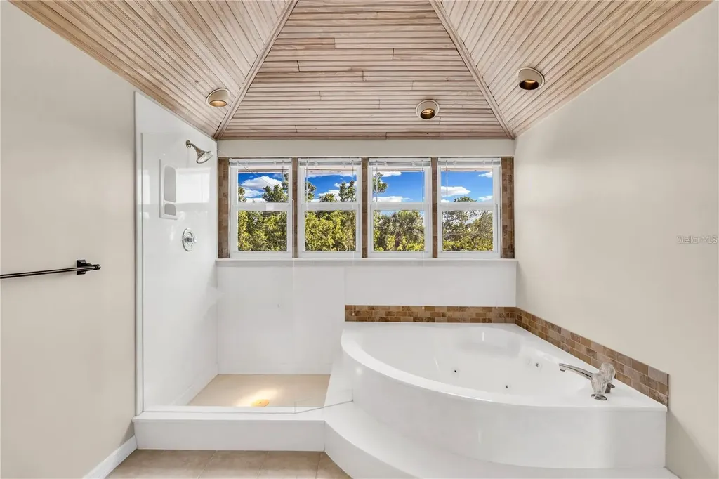 38 Seawatch Lake Drive Boca Grande FL 33921