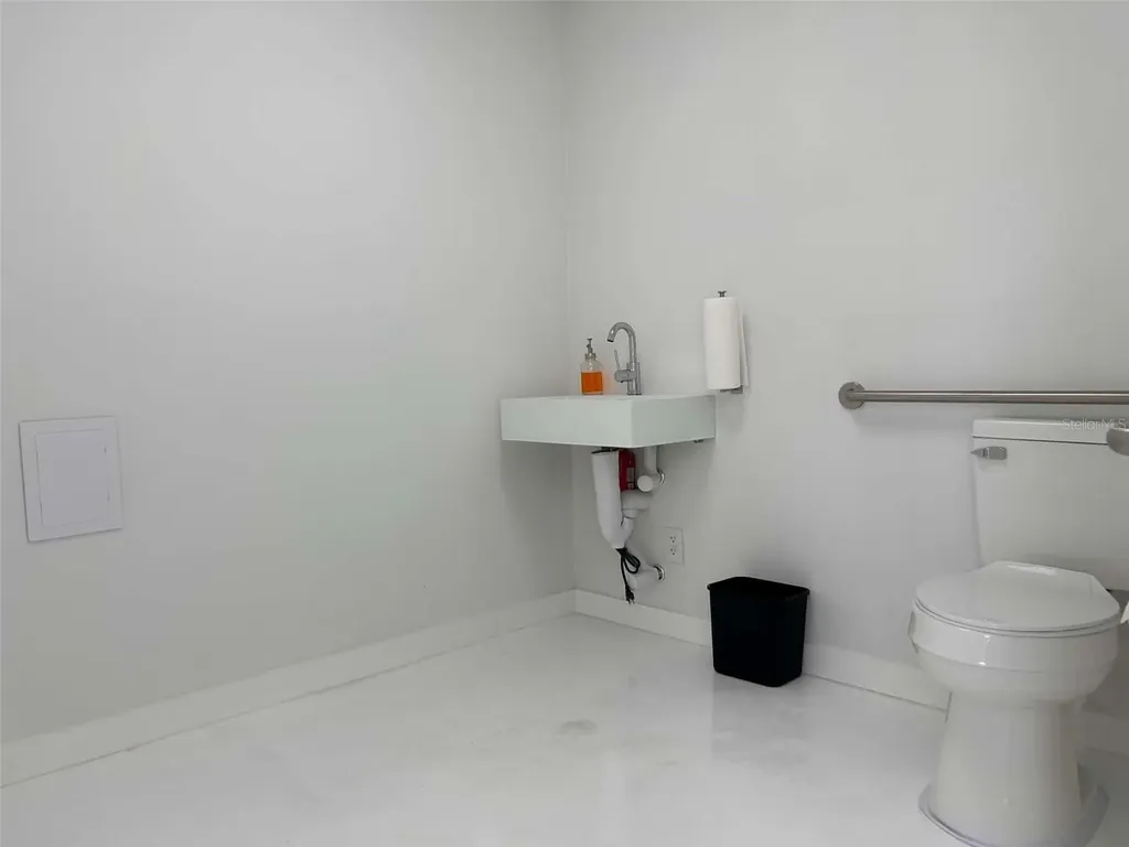 1558 4th Street Sarasota FL 34236