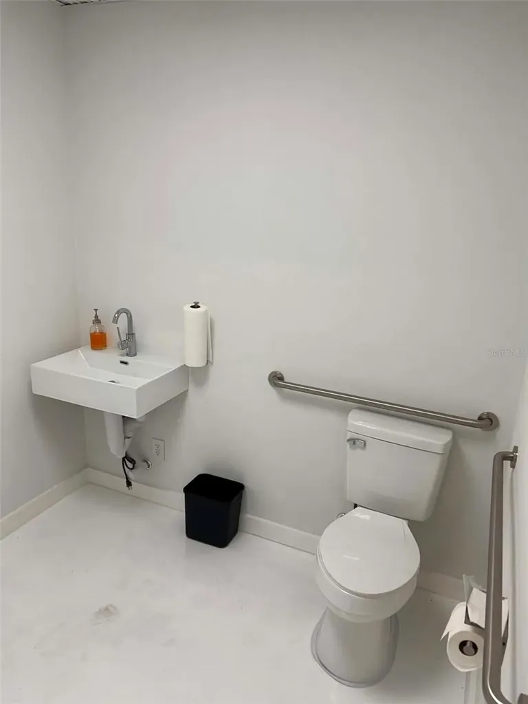1558 4th Street Sarasota FL 34236