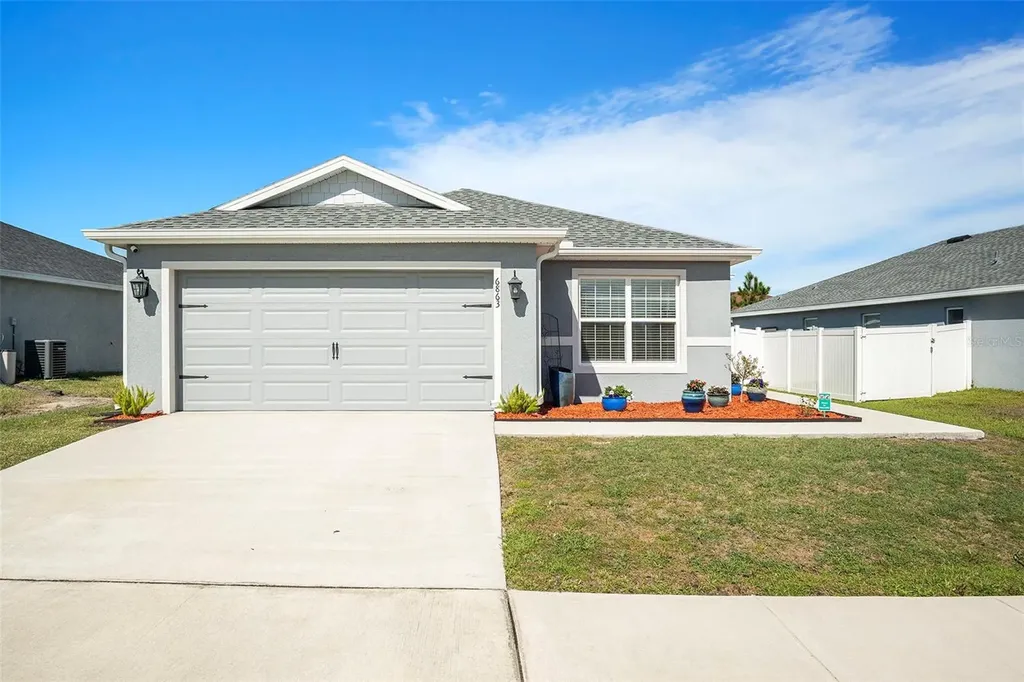6863 Hanworth Lane Zephyrhills FL 33541
