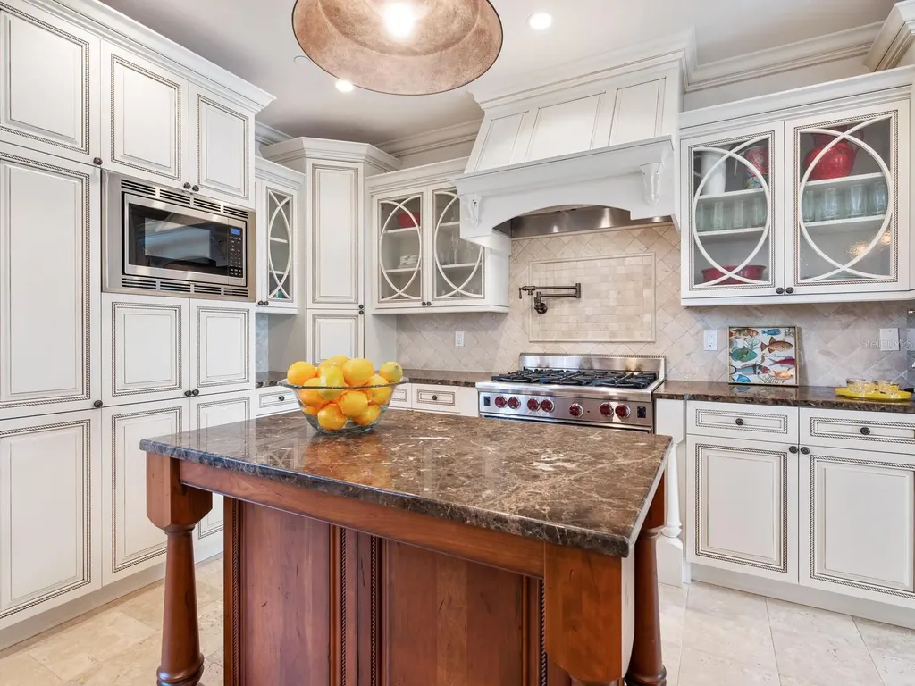 4129 Roberts Point Circle Sarasota FL 34242