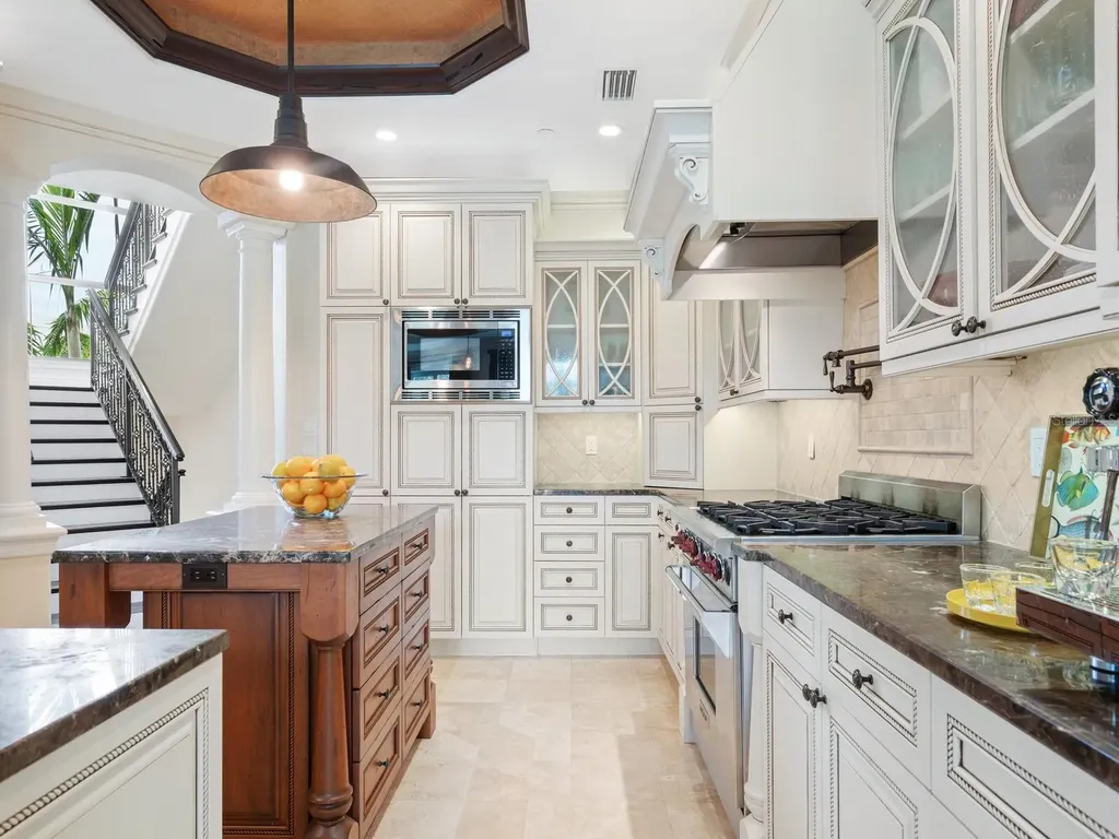 4129 Roberts Point Circle Sarasota FL 34242