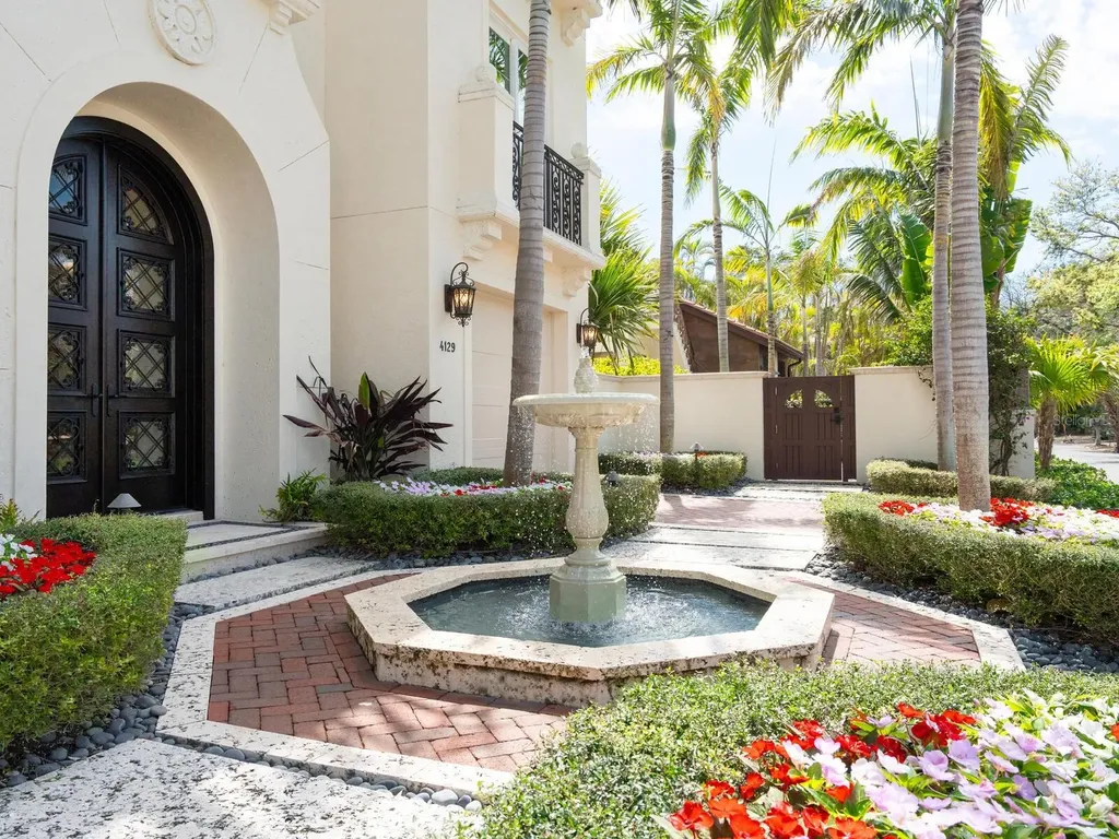 4129 Roberts Point Circle Sarasota FL 34242
