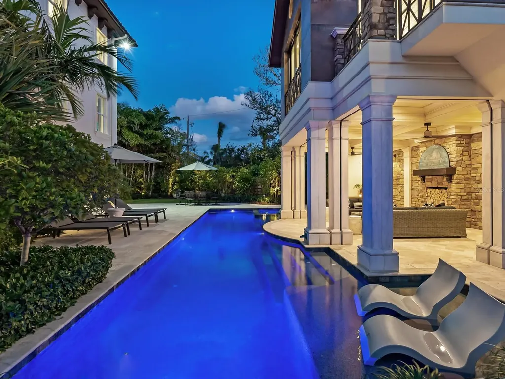 4129 Roberts Point Circle Sarasota FL 34242