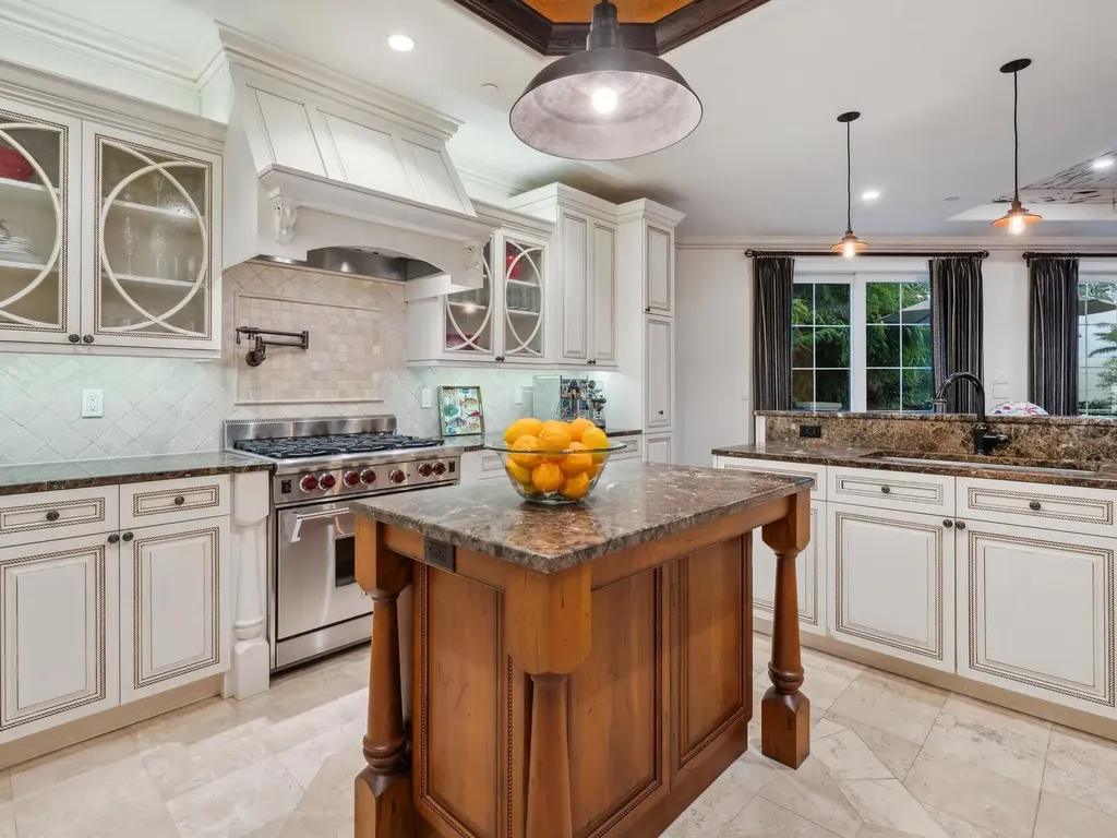 4129 Roberts Point Circle Sarasota FL 34242