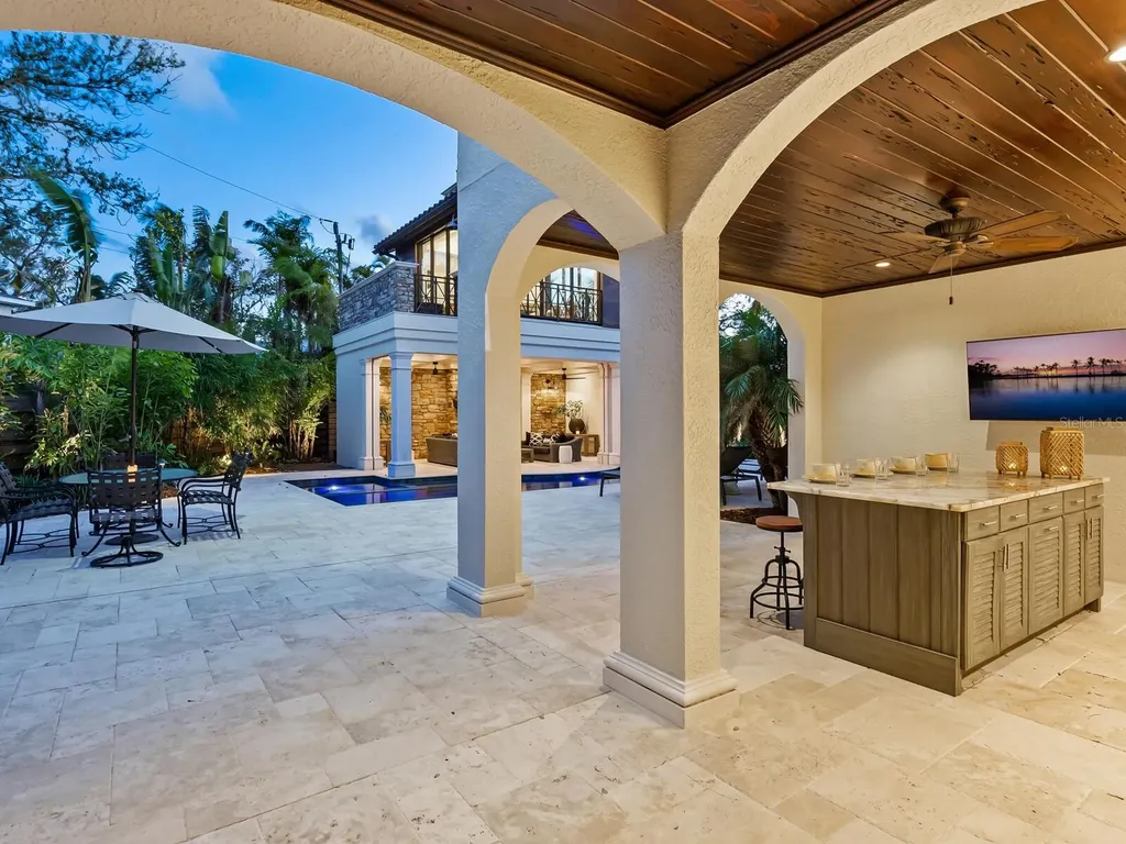 4129 Roberts Point Circle Sarasota FL 34242