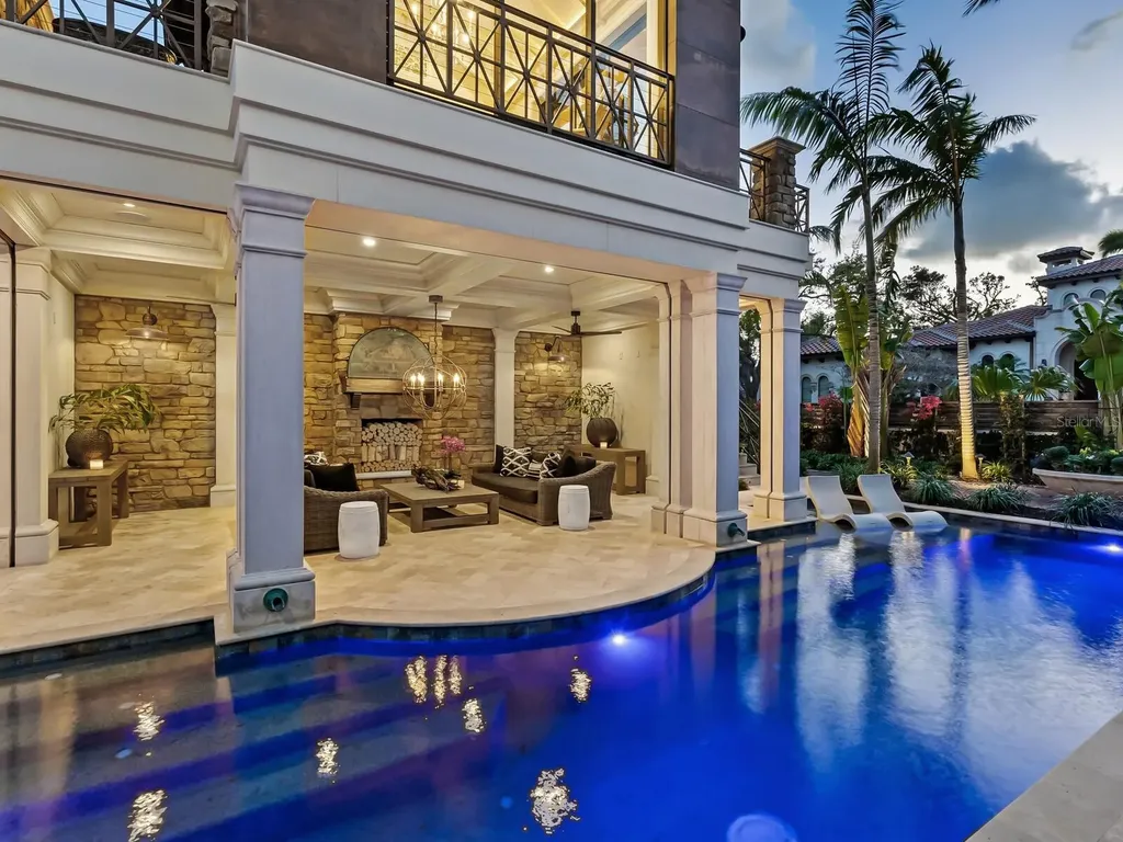 4129 Roberts Point Circle Sarasota FL 34242