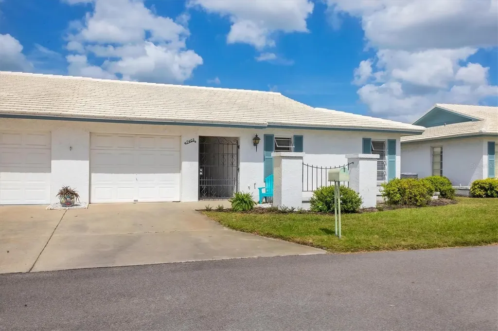 7402 8th Avenue W Bradenton FL 34209