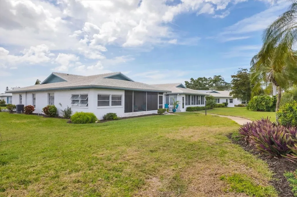 7402 8th Avenue W Bradenton FL 34209