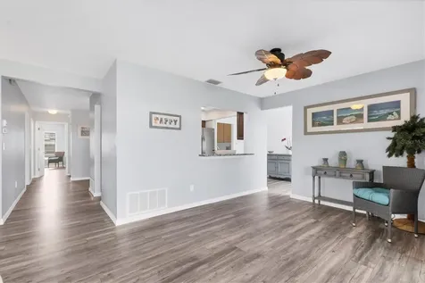 7402 8th Avenue W Bradenton FL 34209