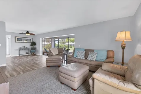 7402 8th Avenue W Bradenton FL 34209