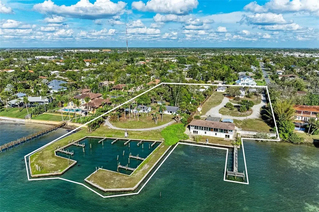 1645 & 1649 Bayshore Road Nokomis FL 34275