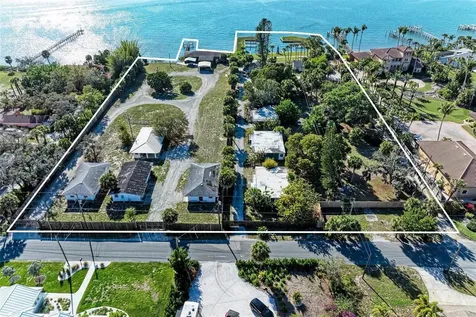 1645 & 1649 Bayshore Road Nokomis FL 34275