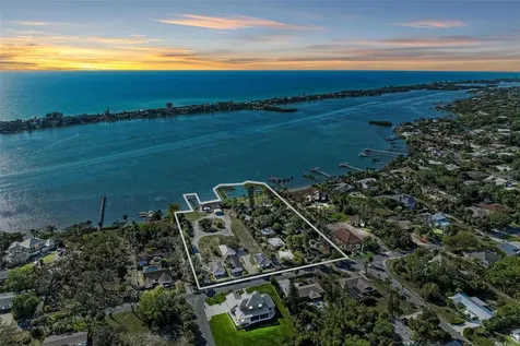 1645 & 1649 Bayshore Road Nokomis FL 34275