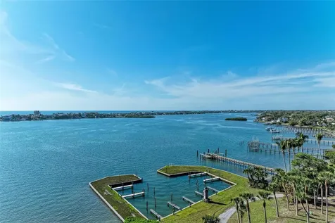 1645 & 1649 Bayshore Road Nokomis FL 34275