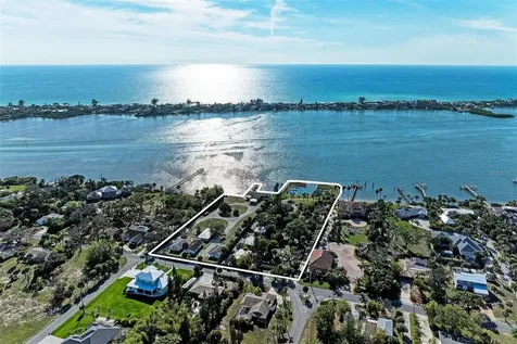 1645 & 1649 Bayshore Road Nokomis FL 34275